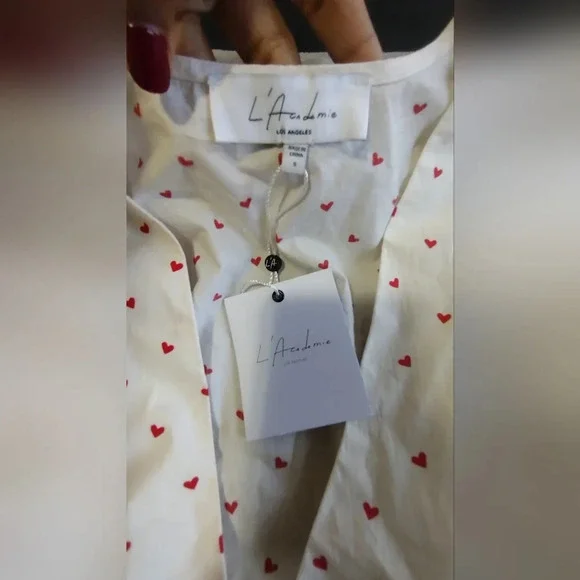 L'ACADEMIE los Angeles Revolve Dahlia V neck Heart Top Size S - Picture 7 of 12